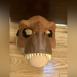 Mattel Jurassic World Tyrannosaurus Rex Dino Mask Moveable Jaw